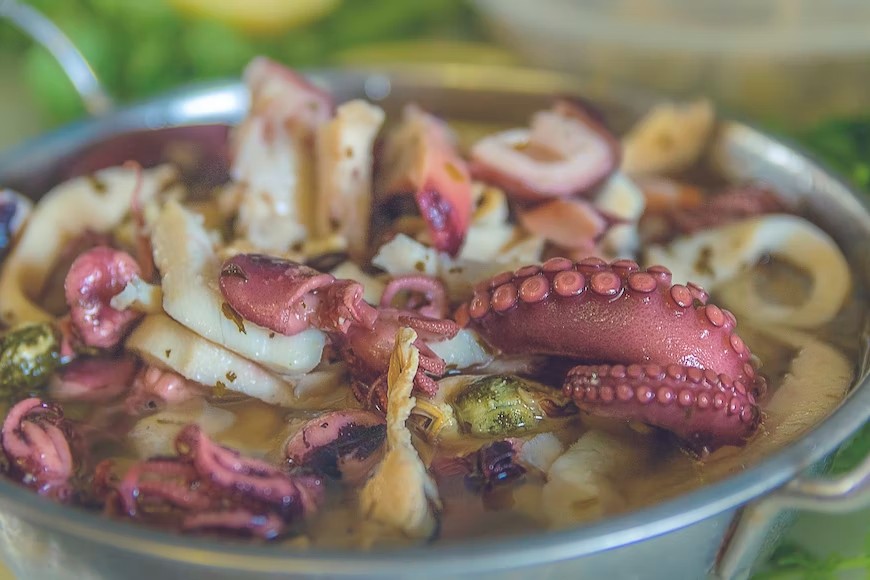 Easy Dinner Ideas - Seafood and potato stir fry